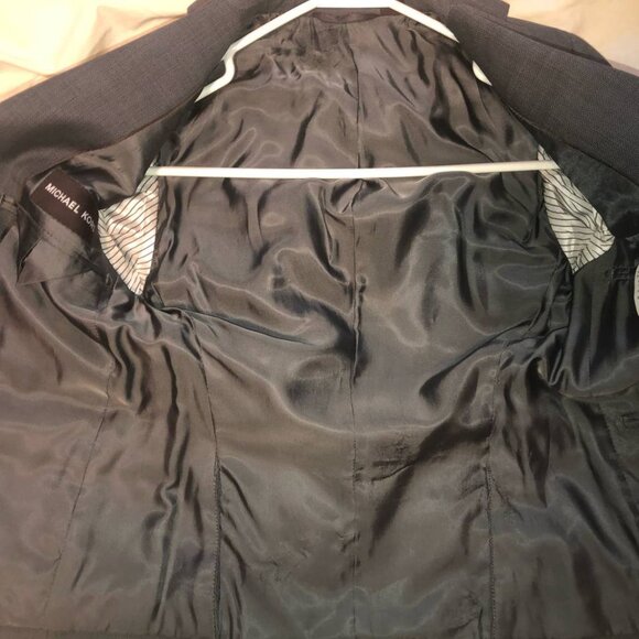 Boy's 8R Michael Kors Gray 70% Wool Suit Jacket and Pants (8R/24’’-W) - Picture 3 of 7